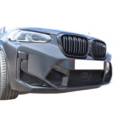 Différents accessoires M Performance pour les BMW X3 M et BMW X4 M